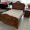 Quarto de casal clássico — castanho