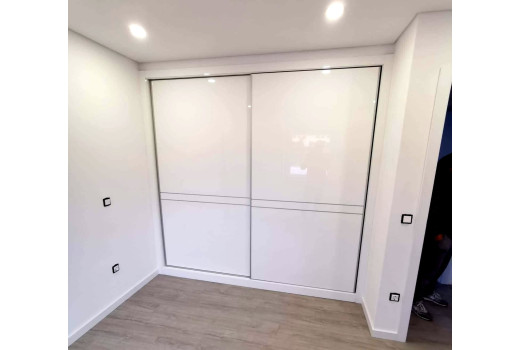 Roupeiro Termolaminado Branco Brilho