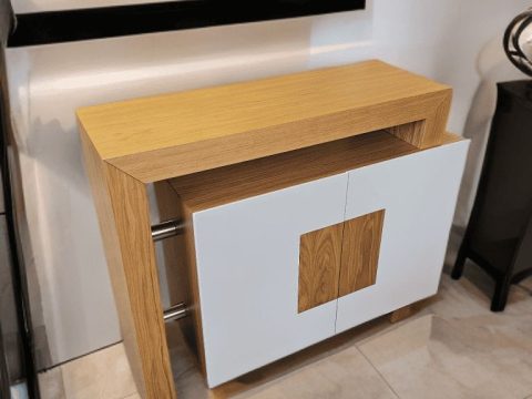 Consola — carvalho com portas brancas · 110 cm