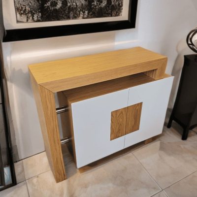 Consola — carvalho com portas brancas · 110 cm