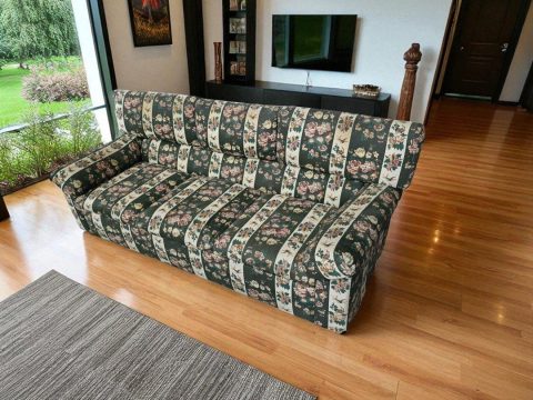 Sofá-cama de 3 lugares — verde e creme · 190 cm